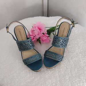 Adrienne Vittadini plataform heel aqua blue SZ 7.5